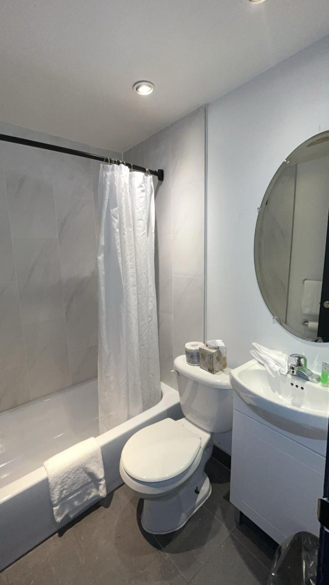 Hotel Newstar Montréal Extérieur photo