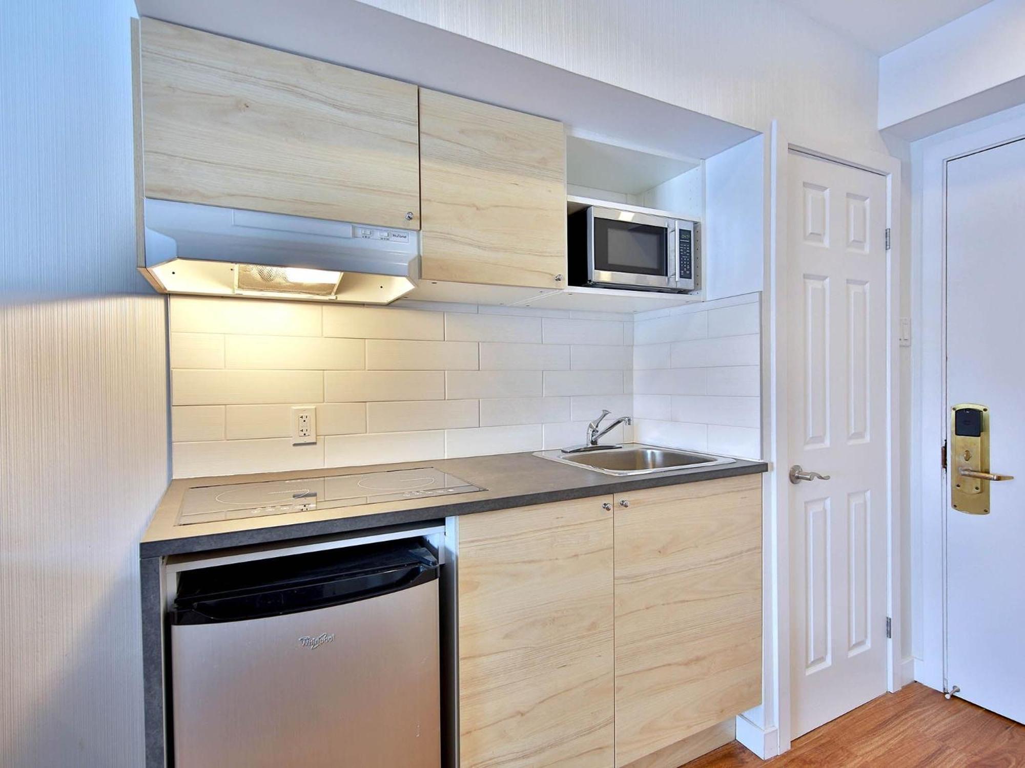 Hotel Newstar Montréal Extérieur photo
